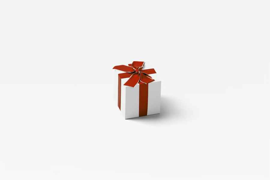 Gift Box Mockup 5